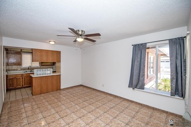 Building Photo - 2257 W 18th St