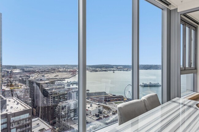 Building Photo - Luxury 2 Bed 1.75 Bath Furnished Downtown Seattle Condo with Stunning Views