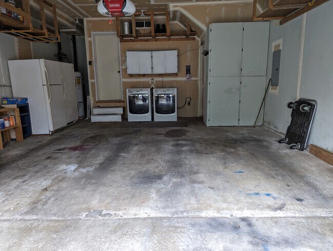 2 Car Garage - 1807 211th Pl NE