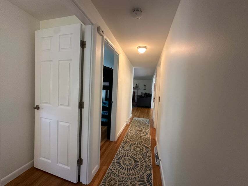 Building Photo - 45 Bernard St