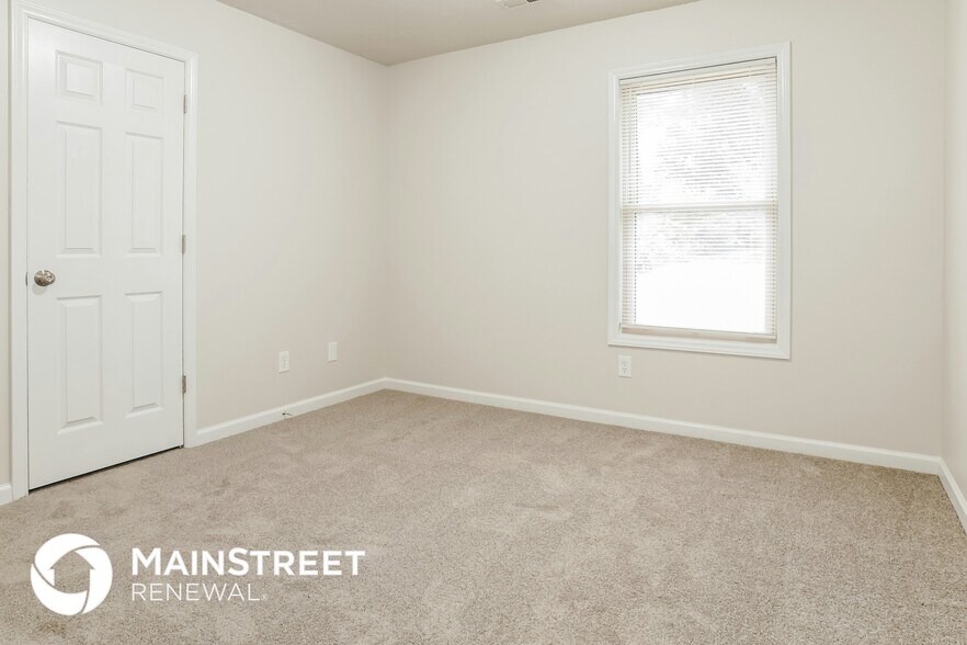 Building Photo - 4680 Murray Rd