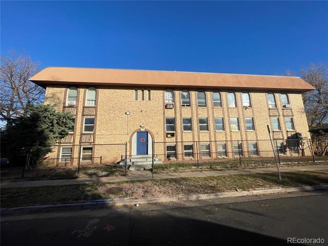 Building Photo - 1590 Clinton St