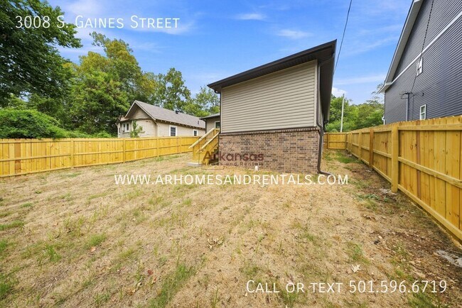 Building Photo - 3008 S Gaines St