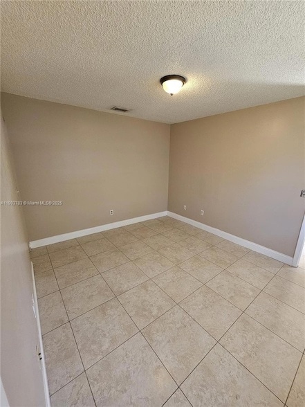 Building Photo - 1630 Sandpiper Blvd