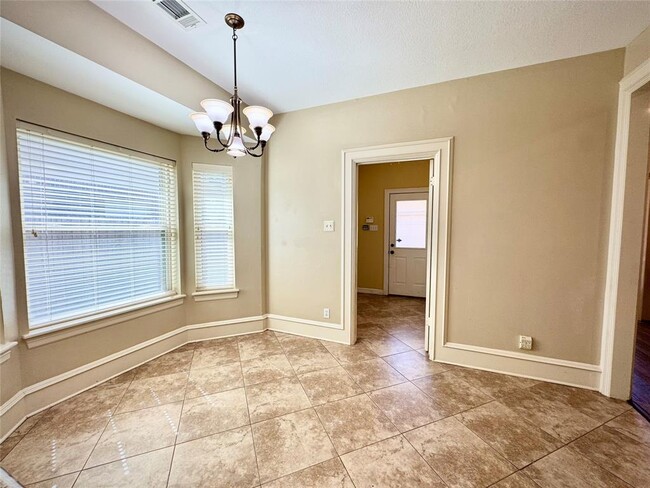Building Photo - 119 Shadow Wood Dr