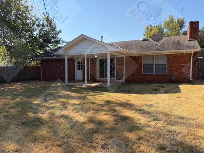Building Photo - 4605 NW 60th St