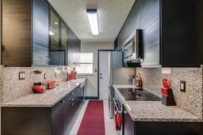 Building Photo - 309 Lincoln Ave