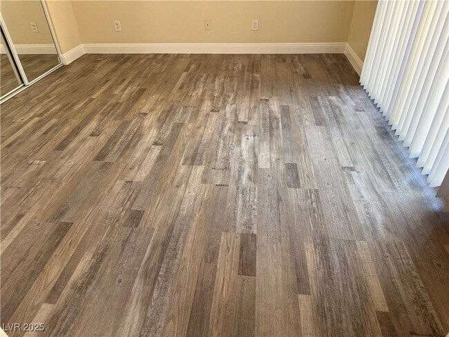 Building Photo - 708 Cozy Canyon Dr