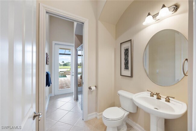 Building Photo - 8950 Shenendoah Cir