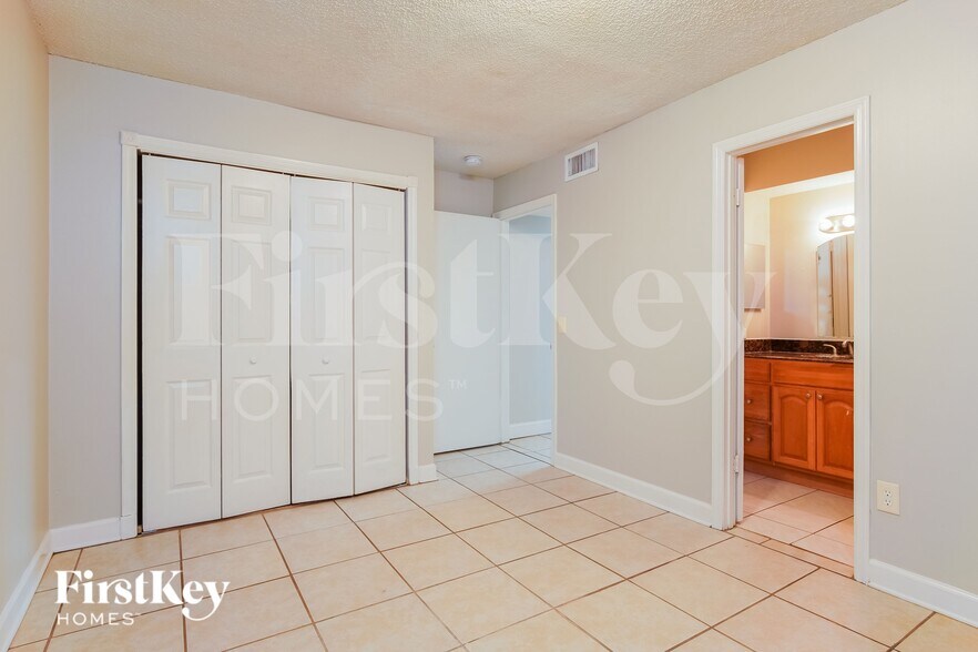 Building Photo - 3222 Timberline Rd