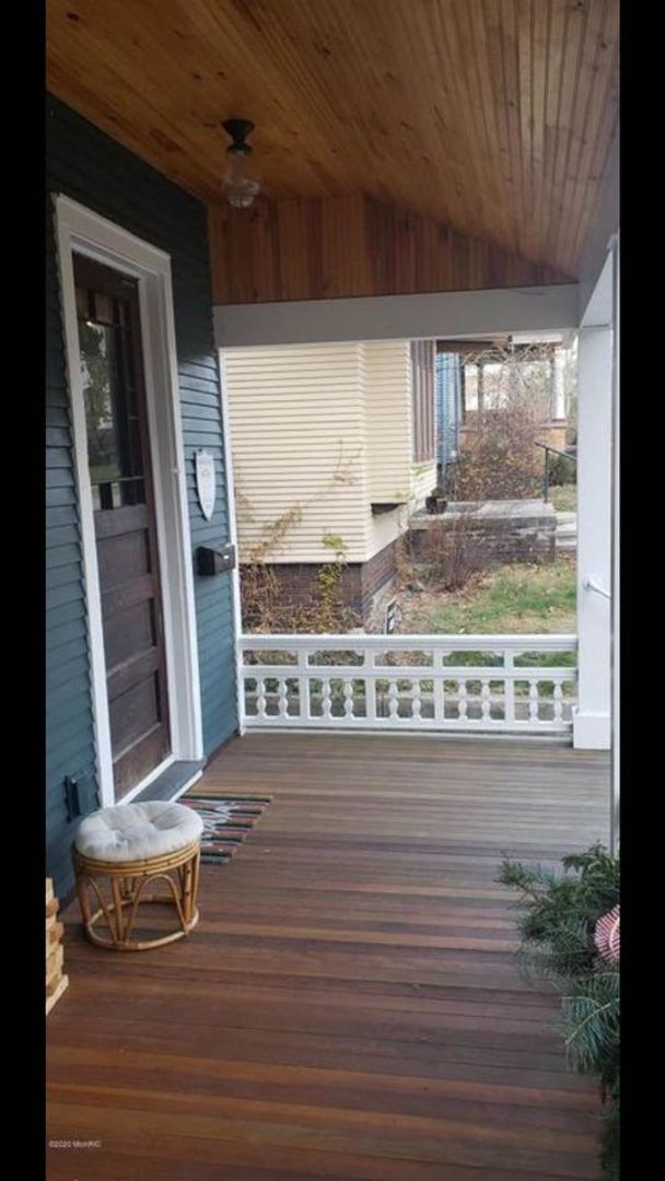 Beautiful Heritage Hill Large Home For Rent!! 239 Union Ave SE Grand