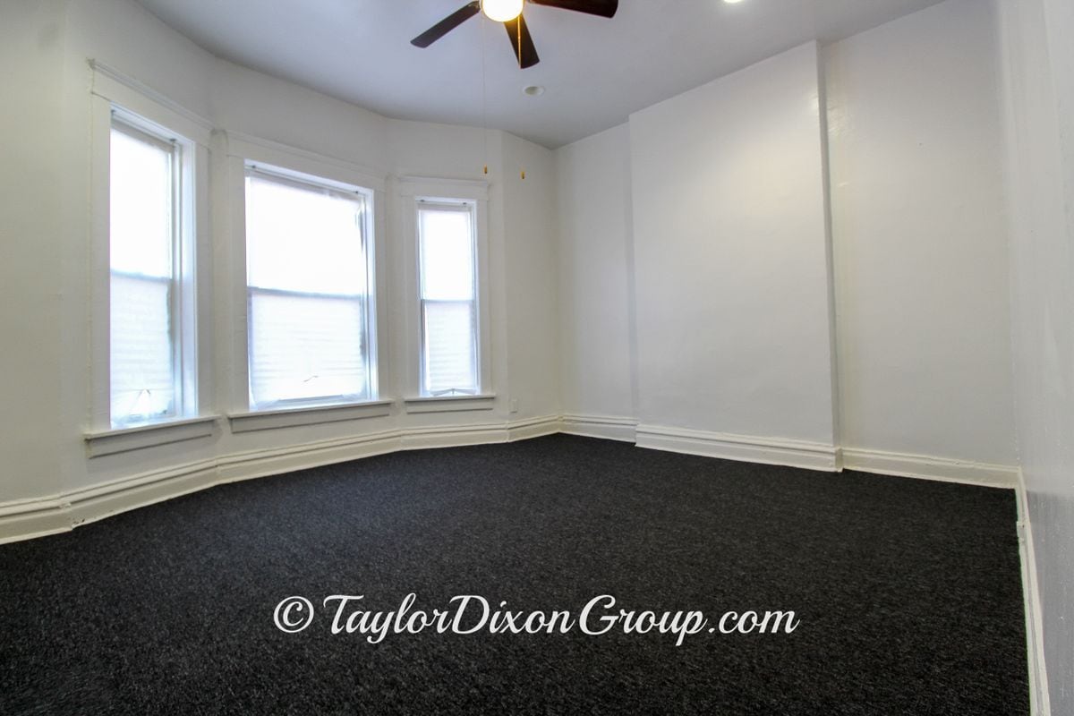 Building Photo - 4249 W Maypole Ave