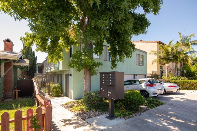 Primary Photo - 2 WEEKS FREE!!! NEW and Modern Studio with...