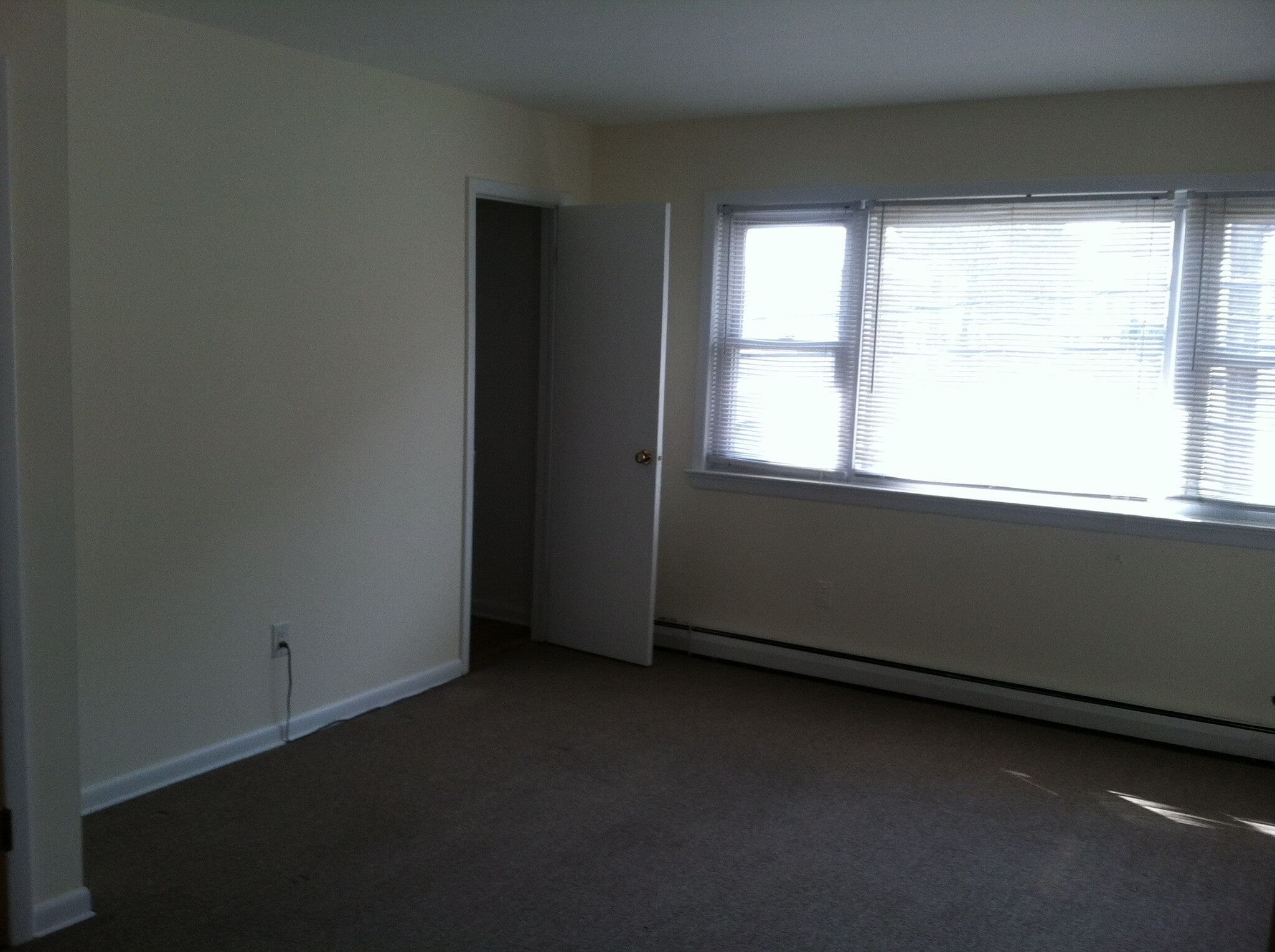 freshly painted - 495 Main St