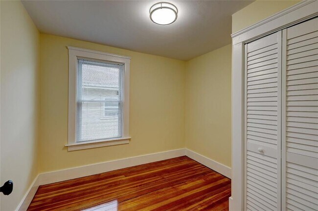 Building Photo - 167 Lafayette St