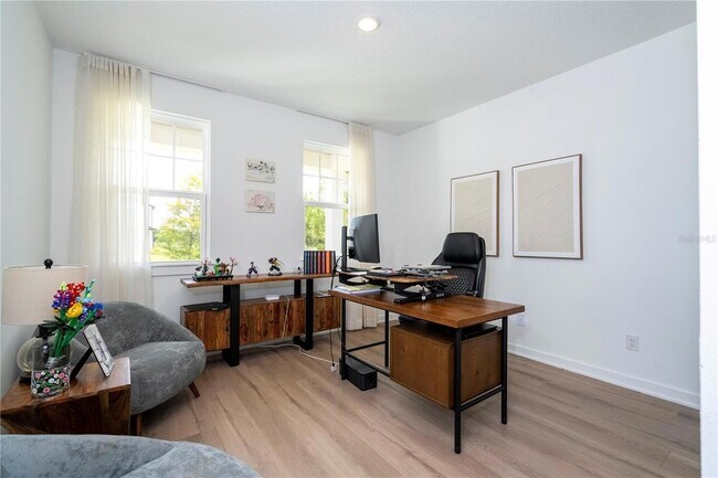 Building Photo - 2184 Broadbrook Dr