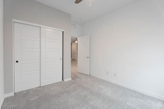 Building Photo - 8243 Vino Merlot Ave