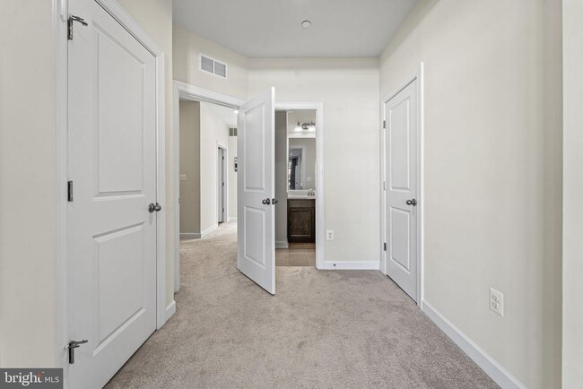 Building Photo - 12384 Azure Ln