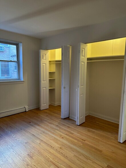 Building Photo - 3710 N Pine Grove Ave