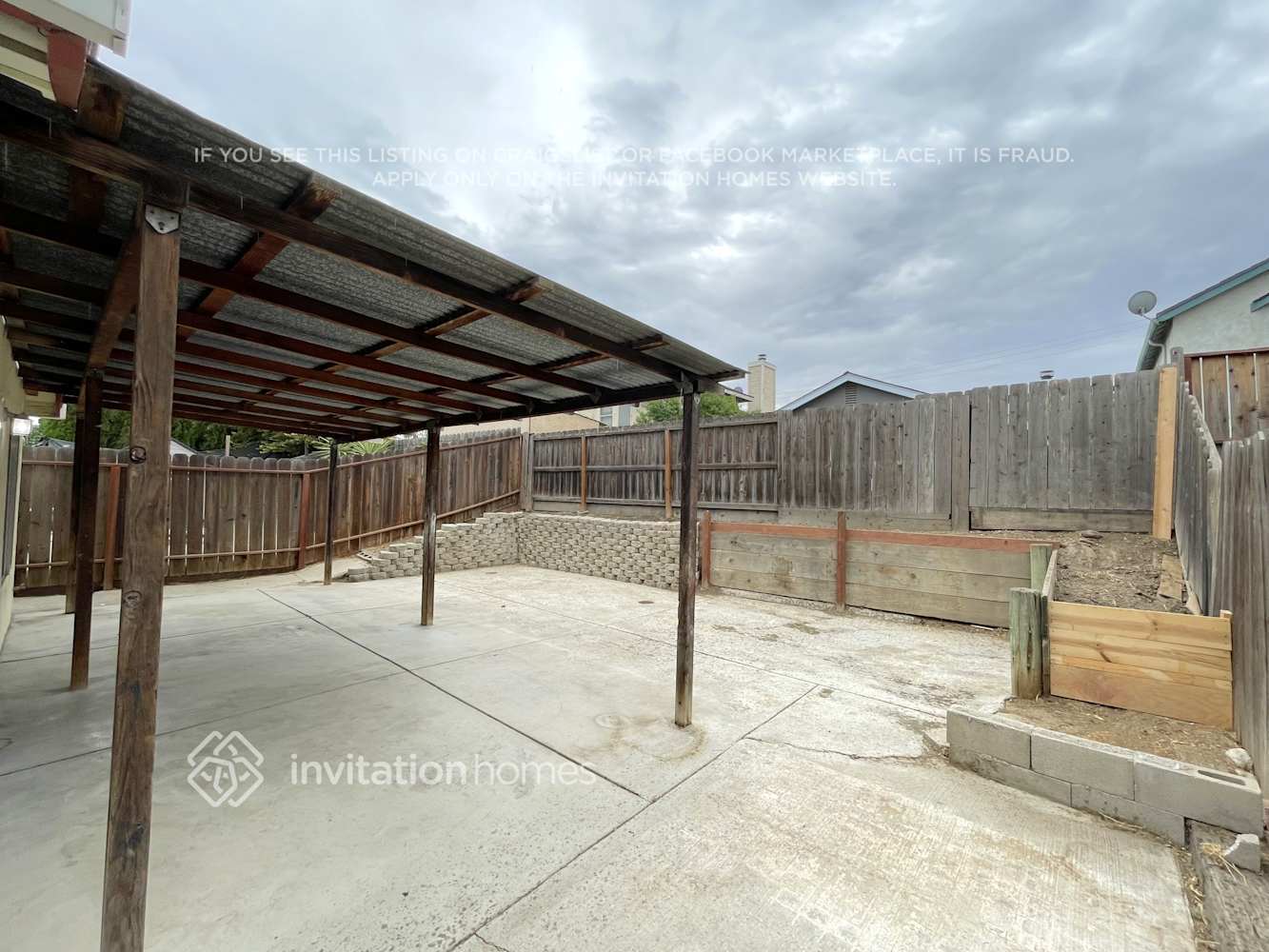 Building Photo - 160 Hawthorne Dr