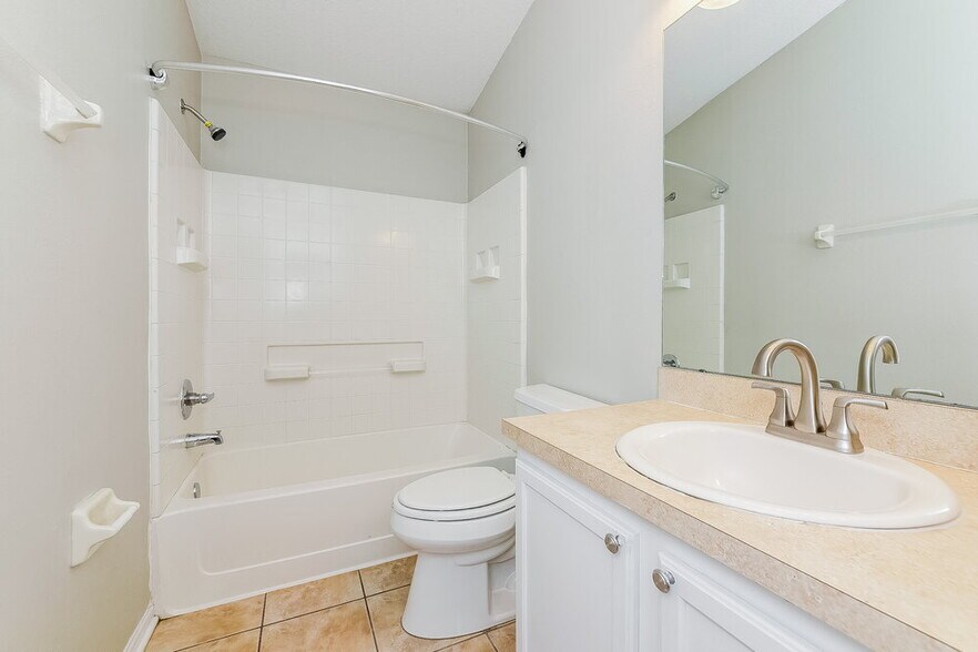 Building Photo - 12652 Evington Point Dr