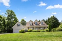 Building Photo - Lovely Two-Story Home in Weaverville