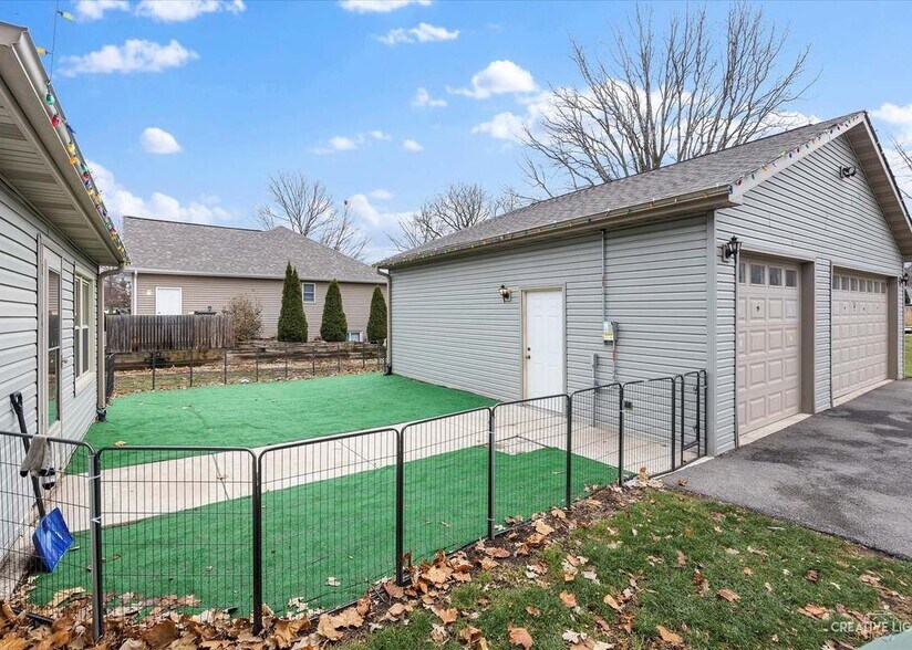 Building Photo - 608 Bristol Rd