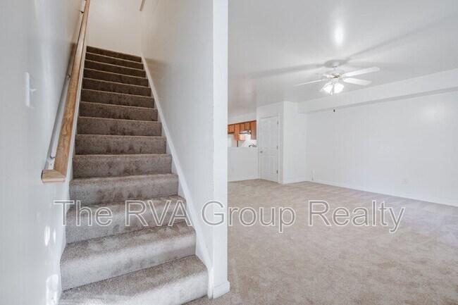 Building Photo - 2909 2nd Ave