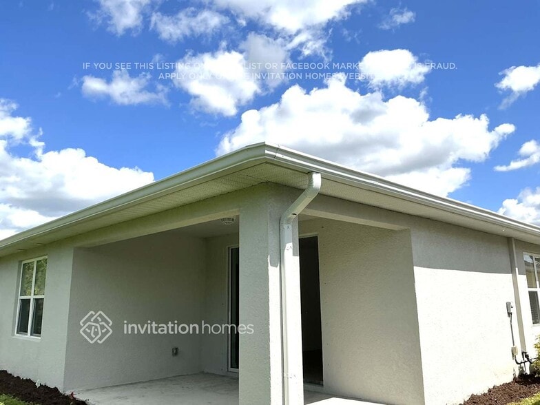 Building Photo - 7521 W Lenox Cir