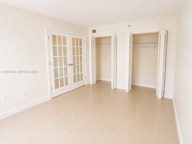 Building Photo - 650 NE 64th St