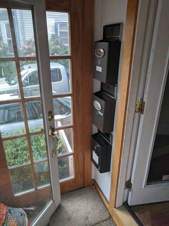 Building Photo - 731 Somerville Ave