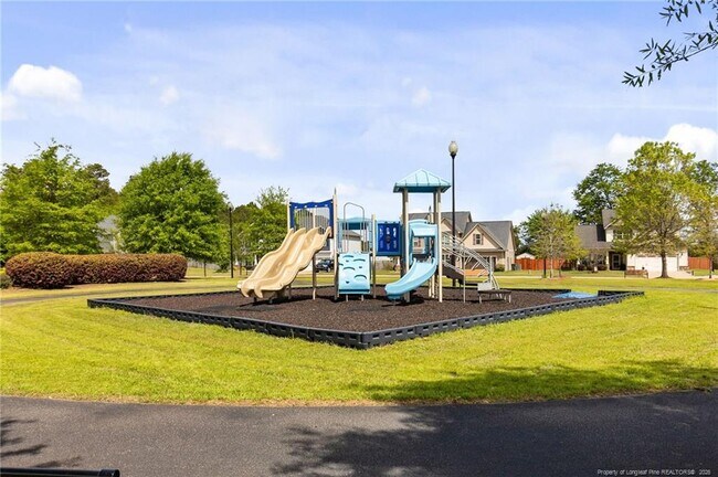 Building Photo - 127 Ganton Dr