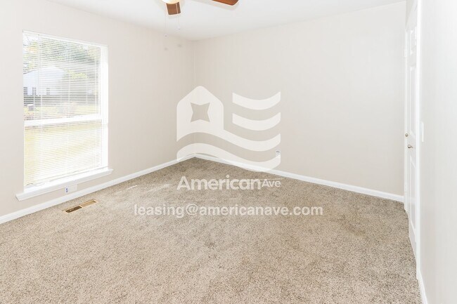 Building Photo - 113 Jacobs Ln