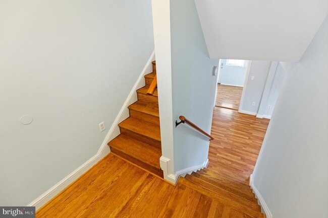 Building Photo - 1611 Ballard St