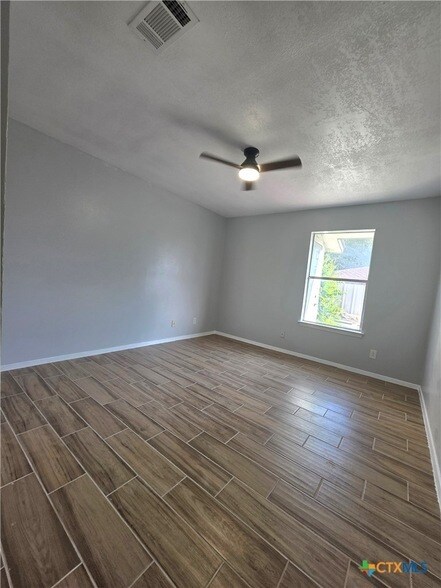 Building Photo - 1205 Charisse St
