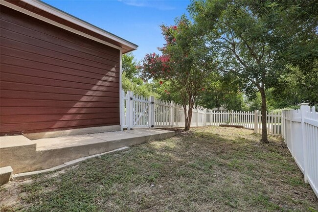 Building Photo - 1001 Monadale Trail