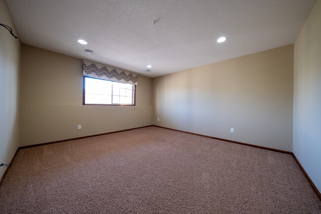 Building Photo - 1988 Commonwealth Blvd