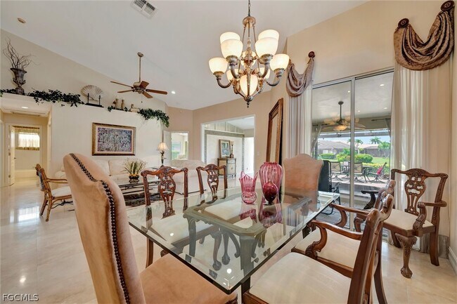 Building Photo - 9341 White Hickory Ln