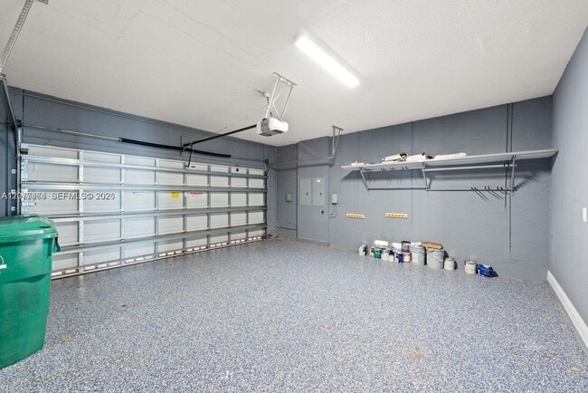 Building Photo - 4962 SW 173rd Ave