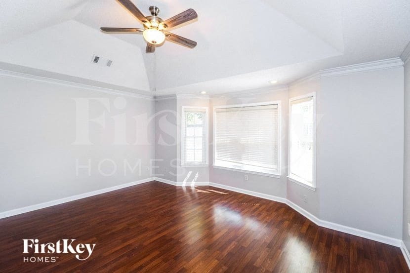 Building Photo - 5380 Milton Ridge Dr