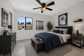 Building Photo - 658 Royalty Ct