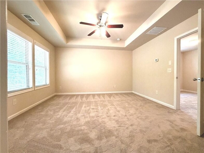 Building Photo - 6215 Crested Moss Dr