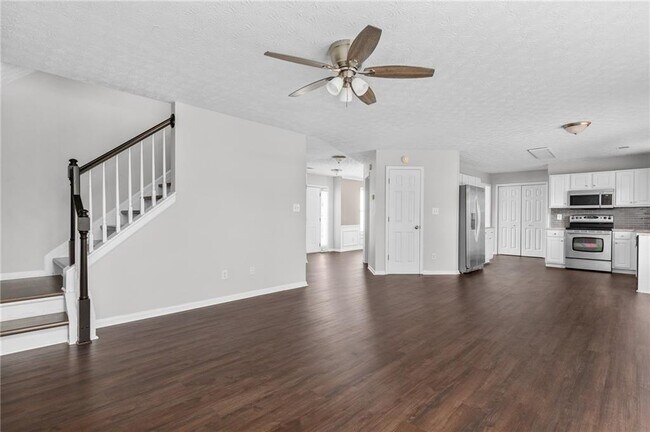 Building Photo - 1616 Amhearst Oaks Ct