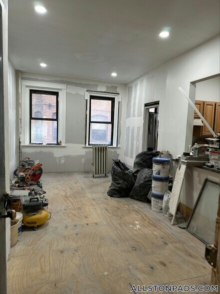 Building Photo - 1254 Commonwealth Ave