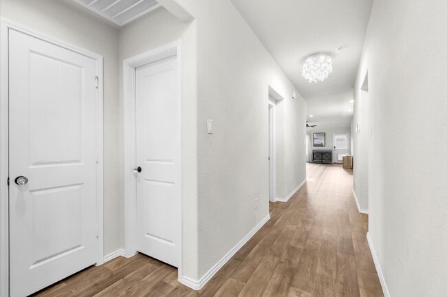 Building Photo - 8207 Amaryllis Ct