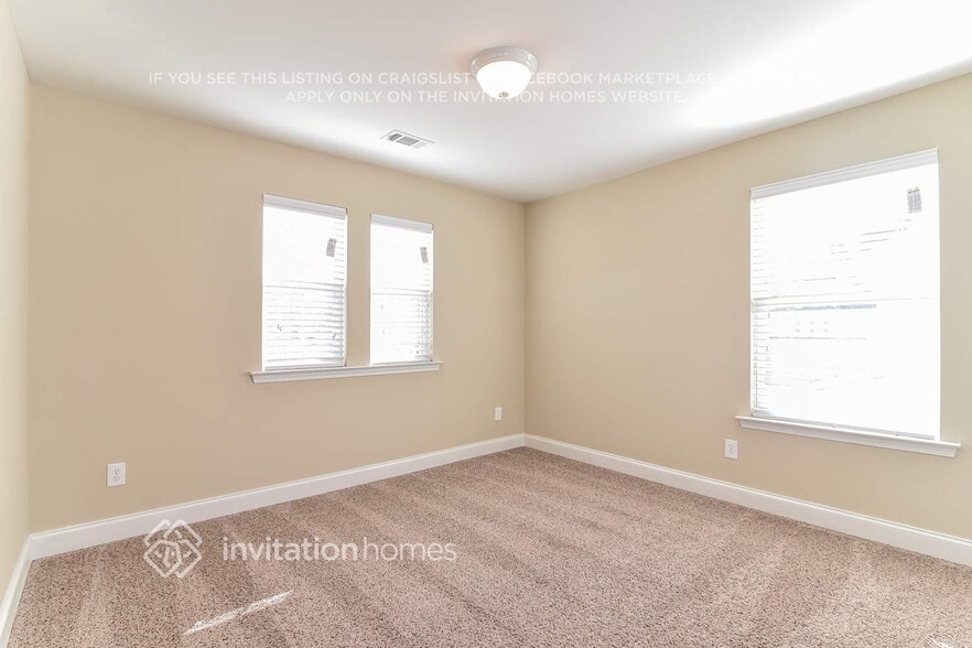 Building Photo - 1243 Sparkling Cove Dr