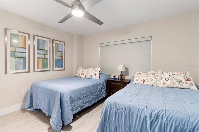 Building Photo - 6500 Sunset Way