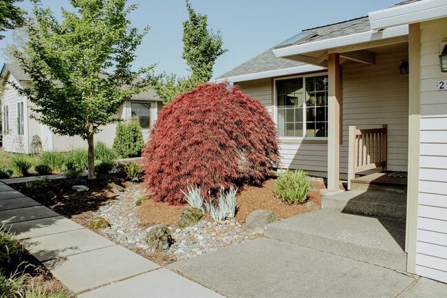 Building Photo - 2905 NE 26th St