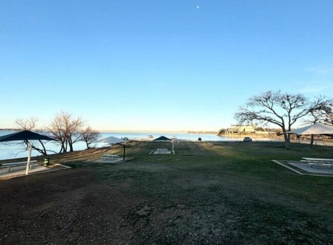 Primary Photo - 1705 Chris Craft Dr