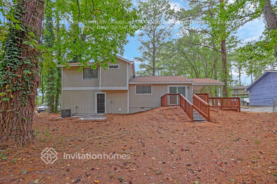 Building Photo - 8952 Saddlewood Dr